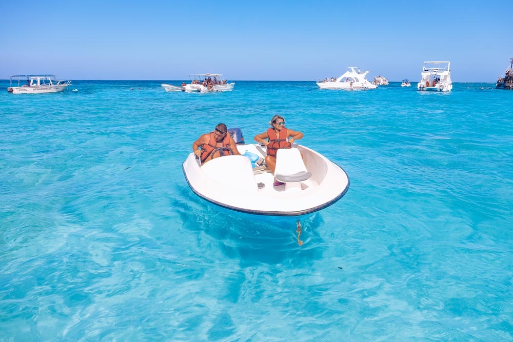 SPEED BOAT